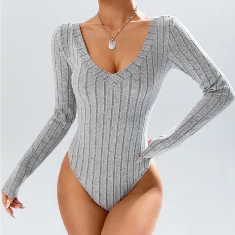 SHEIN Unity Plunging Neck Tee gray Bodysuit XS